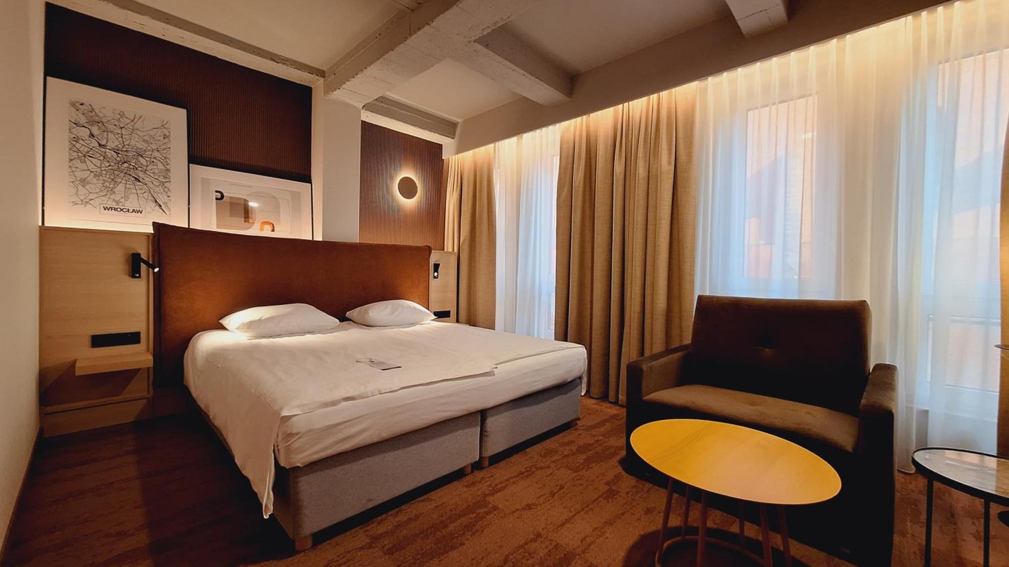 Qubus Hotel Wroclaw Exterior photo