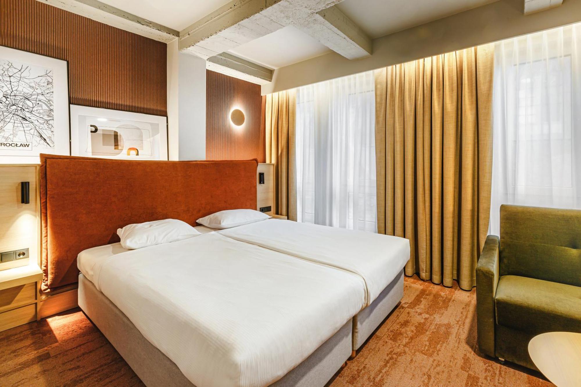 Qubus Hotel Wroclaw Exterior photo